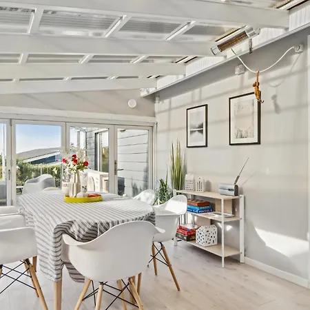 Stunning In With Kitchen * 凯特明讷